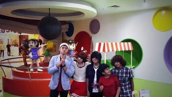 StarKids98's tweet photo. Para Comett Bsk Ada CJR Aldi Dan Bastian KEYNAA31 Di Acara Lolipop @alwaysmecomate @CKJESSICA Sabtu15.30 Wib Di B Channel TV,Dont Miss Yaa
#COBOYJUNIOR #CHIKAJESSICA #LOLIPOPRTV #KEYNAA31 https://t.co/e4HuEh4XMr