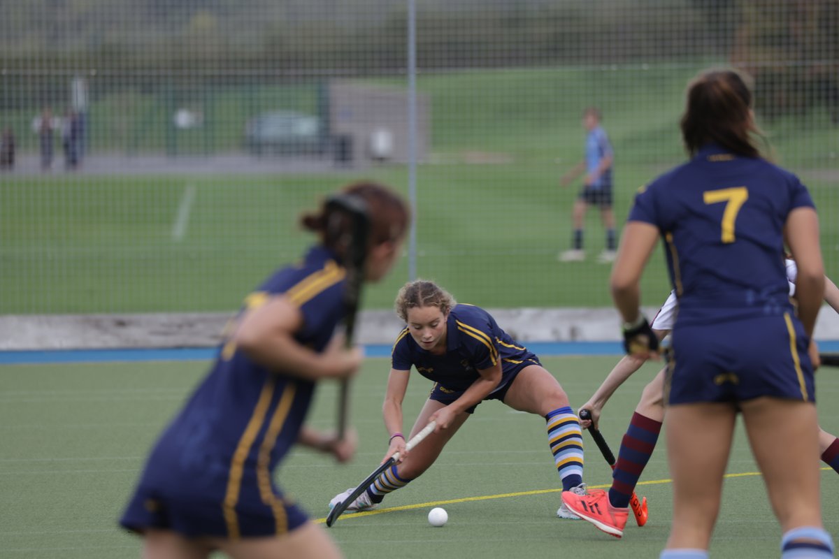KingsBruton's tweet photo. An exciting weekend of hockey, rugby &amp; football fixtures @KingsBruton. Read about it and view the photographs here - https://t.co/6X8Evwe7Sz

#KSBChristmasTerm #KSBHockey #KSBRugby #KSBFootball @KSBSportDept https://t.co/ZQCCwpLEPR