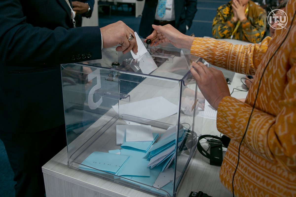 ITU's tweet photo. ITU Council Member States elected for 2023-2026
A: The Americas 🇦🇷🇧🇷🇲🇽🇧🇸🇨🇦🇨🇺🇺🇸🇵🇾🇸🇻
B: Western Europe 🇮🇹🇬🇧🇸🇪🇨🇭🇪🇸🇫🇷🇩🇪🇹🇷
C: Eastern Europe &amp; Northern Asia 🇷🇴🇦🇿🇵🇱🇧🇬🇨🇿
D: Africa 🇰🇪🇬🇭🇪🇬🇹🇿🇩🇿🇲🇦🇸🇳🇳🇬🇹🇳🇲🇺🇷🇼🇺🇬🇿🇦
E: Asia &amp; Australasia 🇦🇪🇮🇳🇮🇩🇹🇭🇲🇾🇯🇵🇰🇼🇵🇭🇸🇦🇦🇺🇰🇷🇧🇭🇨🇳
#Plenipot https://t.co/txMVZn2DTN