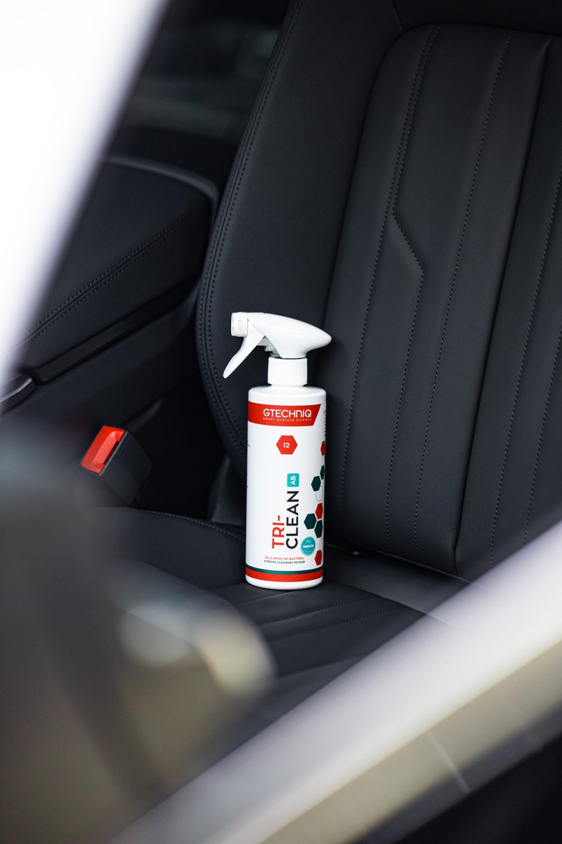 ✔ Kills 99.9% of bacteria
✔ Strong cleaning power
✔ Absorbs odours

#gtechniq #gtechniqaccredited #triclean #carcleaning #carwash #interiorcleaning #interiorclean #carcare