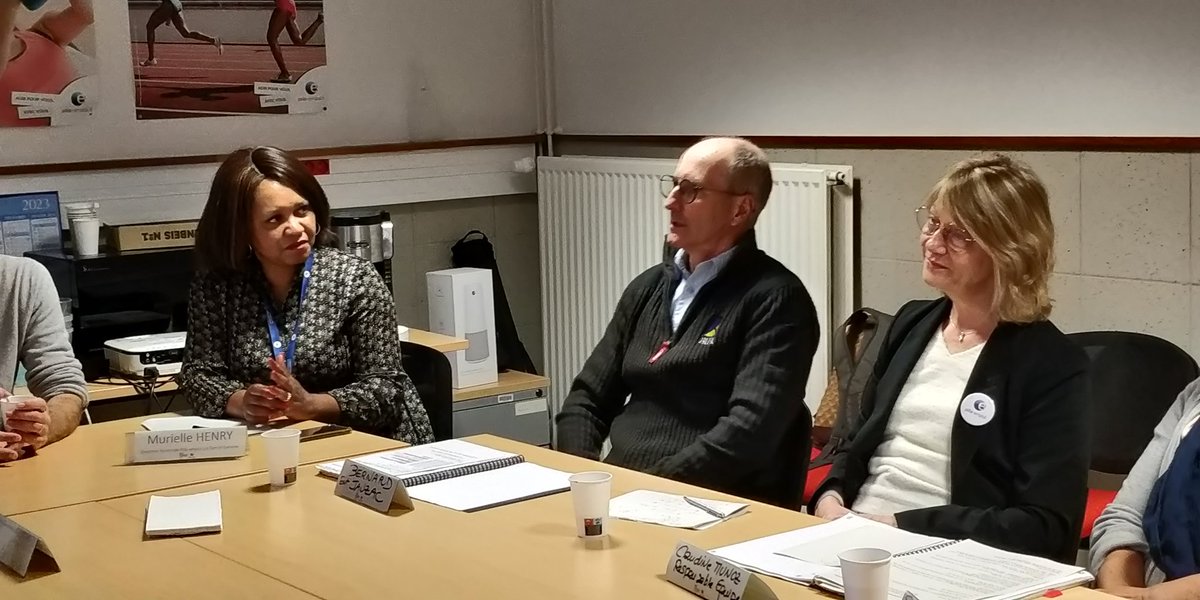 Visite de Mme la Députée du Lot <a href="/Huguette_Tiegna/">Huguette Tiegna</a> au   @Poleemploi_oc Figeac. 
Candidats, conseillers, B. Jauzac pdt fédération du bâtiment du #lot  et responsables #PoleEmploi échangent autour de l'#emploi
<a href="/muriellehenry1/">Murielle HENRY</a> <a href="/OLIVIERLara1/">Lara OLIVIER</a>  <a href="/2hesd1Cbasti1/">Dehesdin Sébastien</a> <a href="/Claud08nMunoz/">Claudine MUNOZ</a>