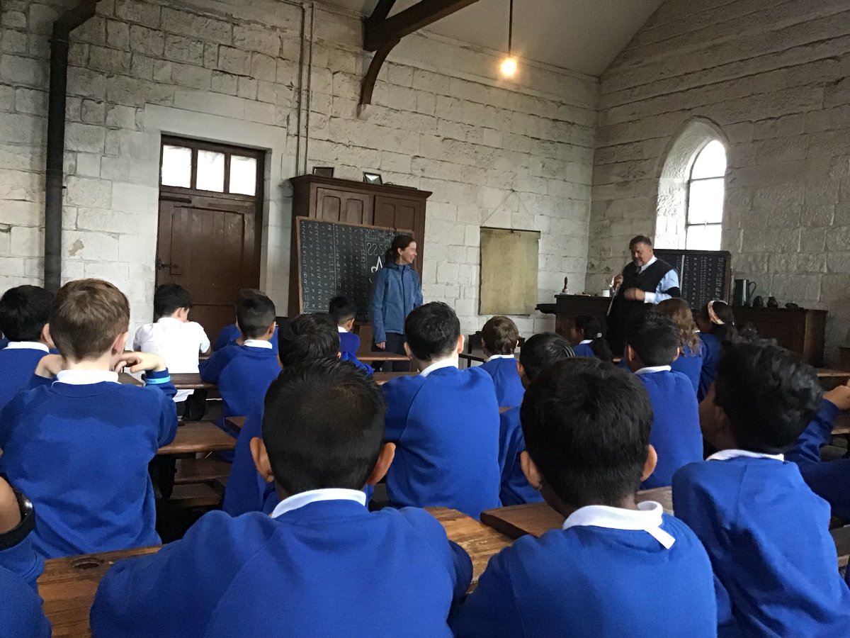 gfprimarycov's tweet photo. 5H really enjoyed their trip on Friday to the Black Country Living Museum where they learnt lots about life as a Victorian. The children experienced a Victorian school lesson, watch a mine show involving experiments and visited a range of Victorian buildings. #GFY5 #GFHistory https://t.co/faReKa6wk3