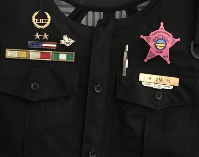 RossCoSheriff's tweet photo. During October, you will see some of my deputies wearing pink badges to show their support of our loved ones.

Stay educated and know the signs.

Sheriff George W. Lavender, Jr.
#WorkingTogether  #PinkBadge  #BreastCancerAwareness https://t.co/EZAl4VTSas