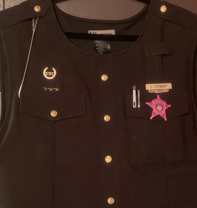 RossCoSheriff's tweet photo. During October, you will see some of my deputies wearing pink badges to show their support of our loved ones.

Stay educated and know the signs.

Sheriff George W. Lavender, Jr.
#WorkingTogether  #PinkBadge  #BreastCancerAwareness https://t.co/EZAl4VTSas