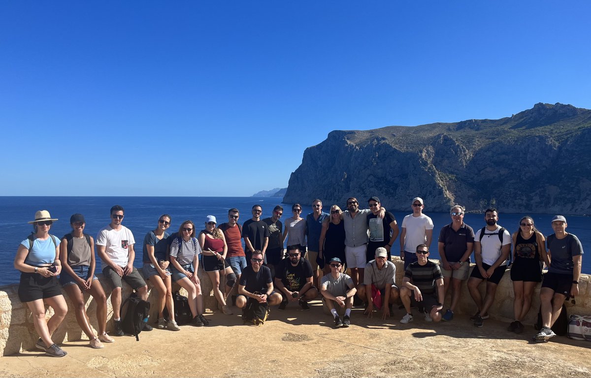 farmerswifelive's tweet image. Starting our workshop with the fun day 🥳🎉 

#workshop2022 #funday2022 #team #farmerswifeteam #mallorca #mallorcaisland #sadragonera #salamandras