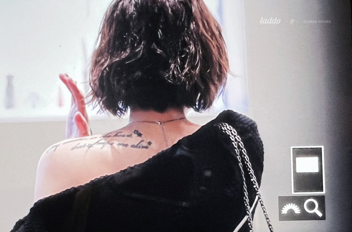 2laddo's tweet photo. 221003 #현아 #hyuna 
오늘 왜이렇게 작구 귀엽지 🐥🖤 https://t.co/IQQ48xm4w5