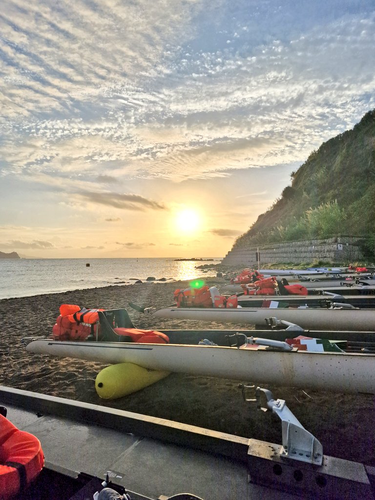 🚣‍♀️Giorni avvincenti ed entusiasmanti quelli dei Campionati Italiani di ℂ𝕠𝕒𝕤𝕥𝕒𝕝 ℝ𝕠𝕨𝕚𝕟𝕘 che hanno avuto luogo nella splendida cornice di Procida, la colorata isola del Golfo di Napoli. 
#wearecronos ⏱️