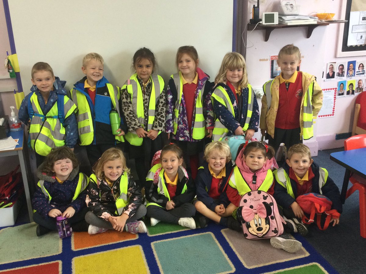 dosbarth_un's tweet image. Rydyn ni’n gyffrous! We are very excited to be going on our first class trip #ourlocalarea #einardallleol