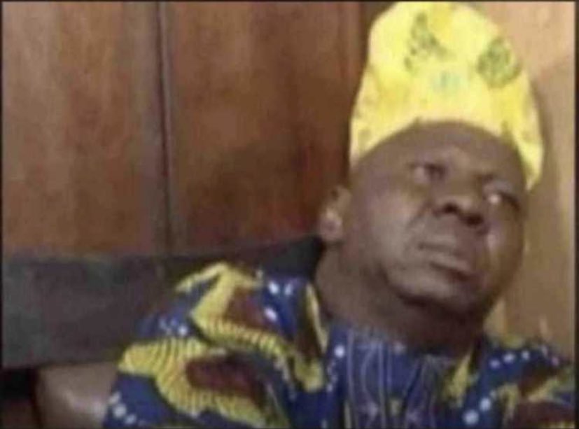 Yourmfcrush's tweet photo. If I discover new topic inside exam hall lecturer sef go discover new answer inside my answer script😒 https://t.co/cTLzWrHKXD