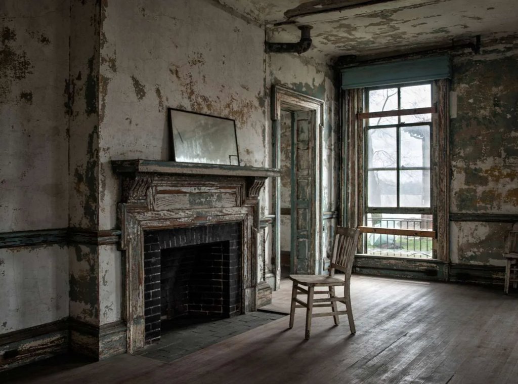 Route1V's tweet photo. DAY THREE : Places that make your skin creep and crawl along US Route 1 | Ellis Island Immigrant Hospital. @abandonedameric
https://t.co/gmiSZcsU9D
#usroute1 #route1views #routeone #roadtrip #travel #explore #trip #abandonedamerica #all_is_abandoned #lostplaces #grime https://t.co/AdzwV5Ek22