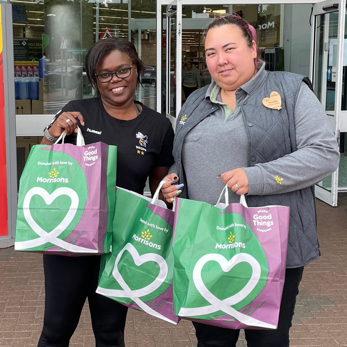 Wasps Netball (@waspsnetball) on Twitter photo π³ππ'π π»πππ π·πππππ
π
βCourt Shortβ kits are a simple way of ensuring our athletes have ready access to period products.
Big thanks to <a href="/morrisons246/">Morrisons Holyhead Road Community Champions</a> who donated Wasps a supply of period products to support our athletes π€© π³ππ'π π»πππ π·πππππ
π
βCourt Shortβ kits are a simple way of ensuring our athletes have ready access to period products.
Big thanks to <a href="/morrisons246/">Morrisons Holyhead Road Community Champions</a> who donated Wasps a supply of period products to support our athletes π€©