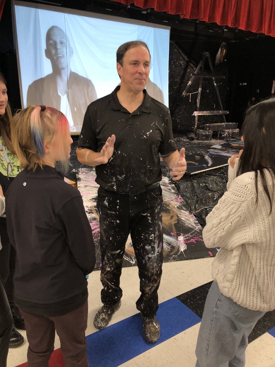 ed_techguru's tweet photo. @amazingheroart at @BlackRiverMS! What an honor to host a visionary to inspire our future visionaries!#wearechesternj https://t.co/Tmz20w8EzM