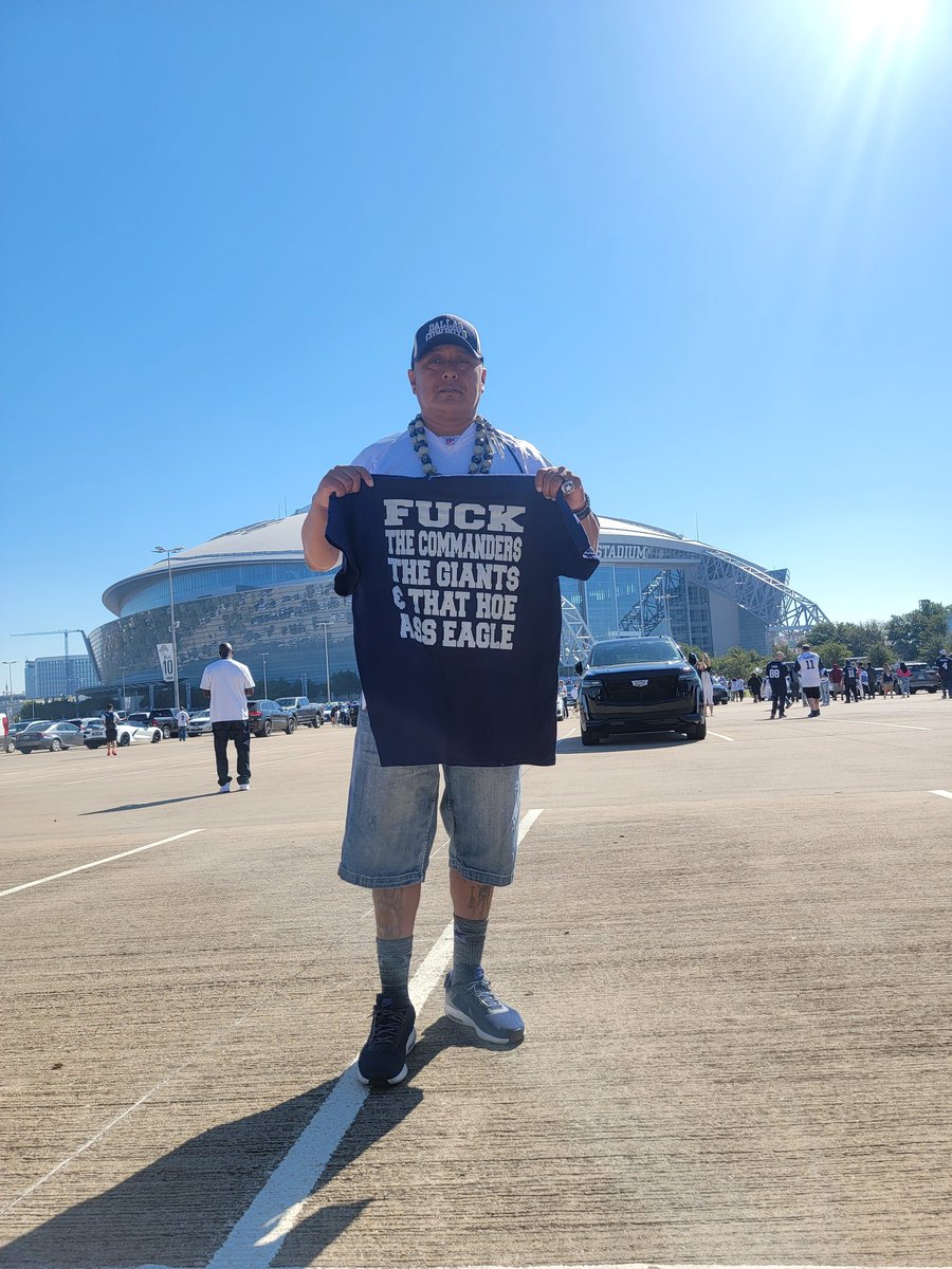 DLaguna09's tweet photo. Dallas muthalovin Cowboys!! https://t.co/R39RdRwiKM