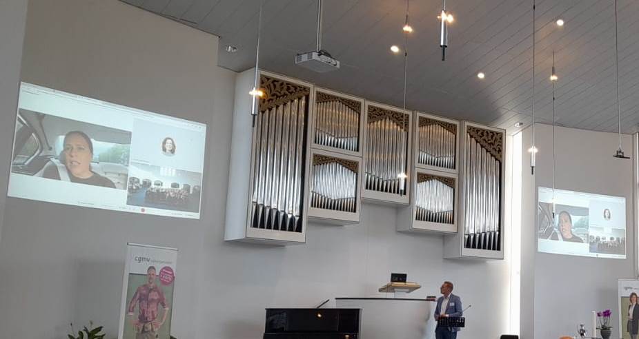 cgmvnl's tweet photo. De Eindemiddagmeeting is begonnen. Helaas kan minister @carolaschouten er niet live bij zijn. Maar via een videoverbinding hebben we toch contact en kan haar lezing over het thema 'Armoede' doorgaan. https://t.co/EST3nUuzNx