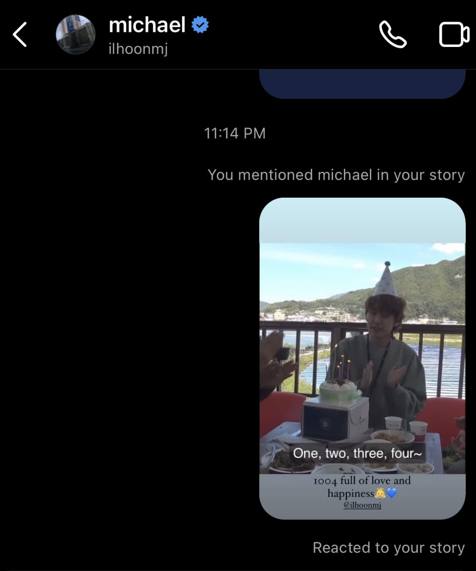 memelodyyyy's tweet photo. Is the “reacted to your story” normal???? https://t.co/oJft96Dm9d