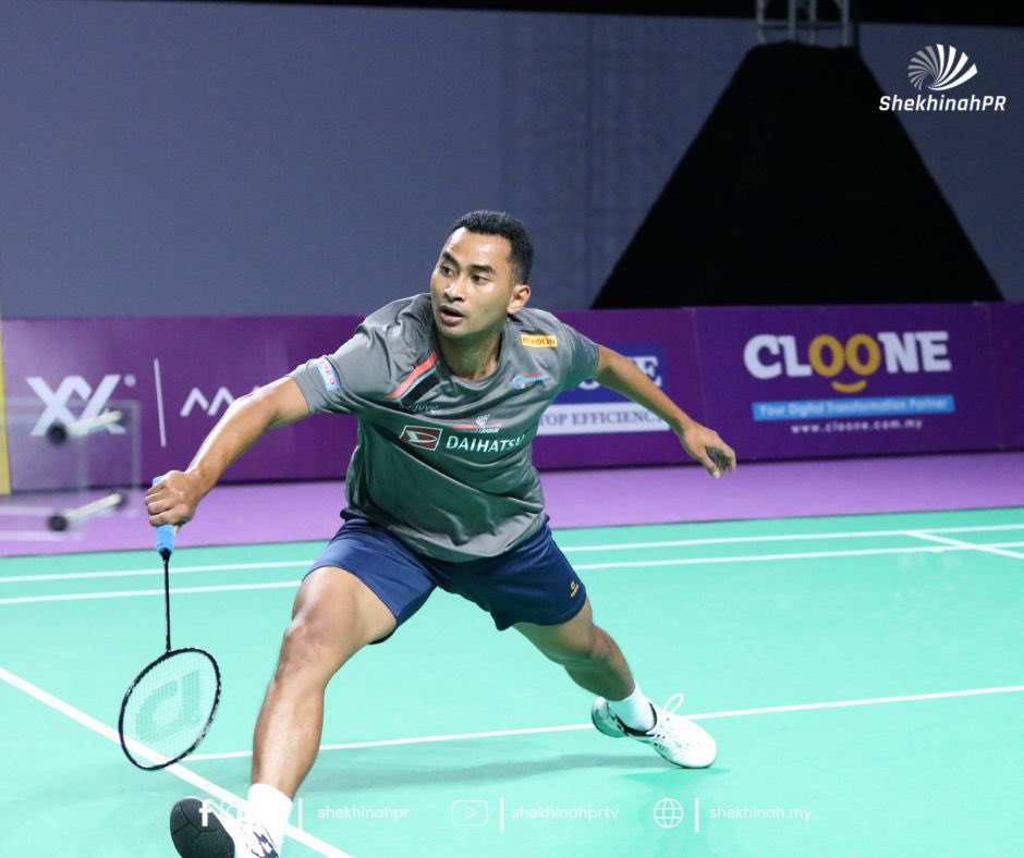 shekhinahpr's tweet photo. RESULTS: #SRPLP Group Stage (GROUP A)
Ampang Jaya BC 14-5 Chandra Wijaya IBC
#AJBC Chou Tien Chen vs #CWIBC Tommy Sugiarto
11-5 11-4 11-8
#SENHENGredONEPurpleLeague
#PurpleLeague
#BadmintonMalaysia
#ShekhinahPR
#HardworkBeatsTalent https://t.co/3LgxyY2Oe6