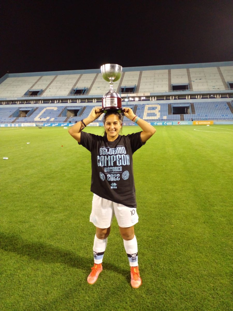 Los Sueños se cumplen! 
Belgrano es de Primera División! 
La lucha de años tiene su recompensa, por todas las que no estan y dejaron el alma por esta camiseta ,sientansen tan parte como nosotras!  CAMPEONAS en Casa y a Cancha llena! 
 Gracias por acompañarnos familia del CAB!💙😍