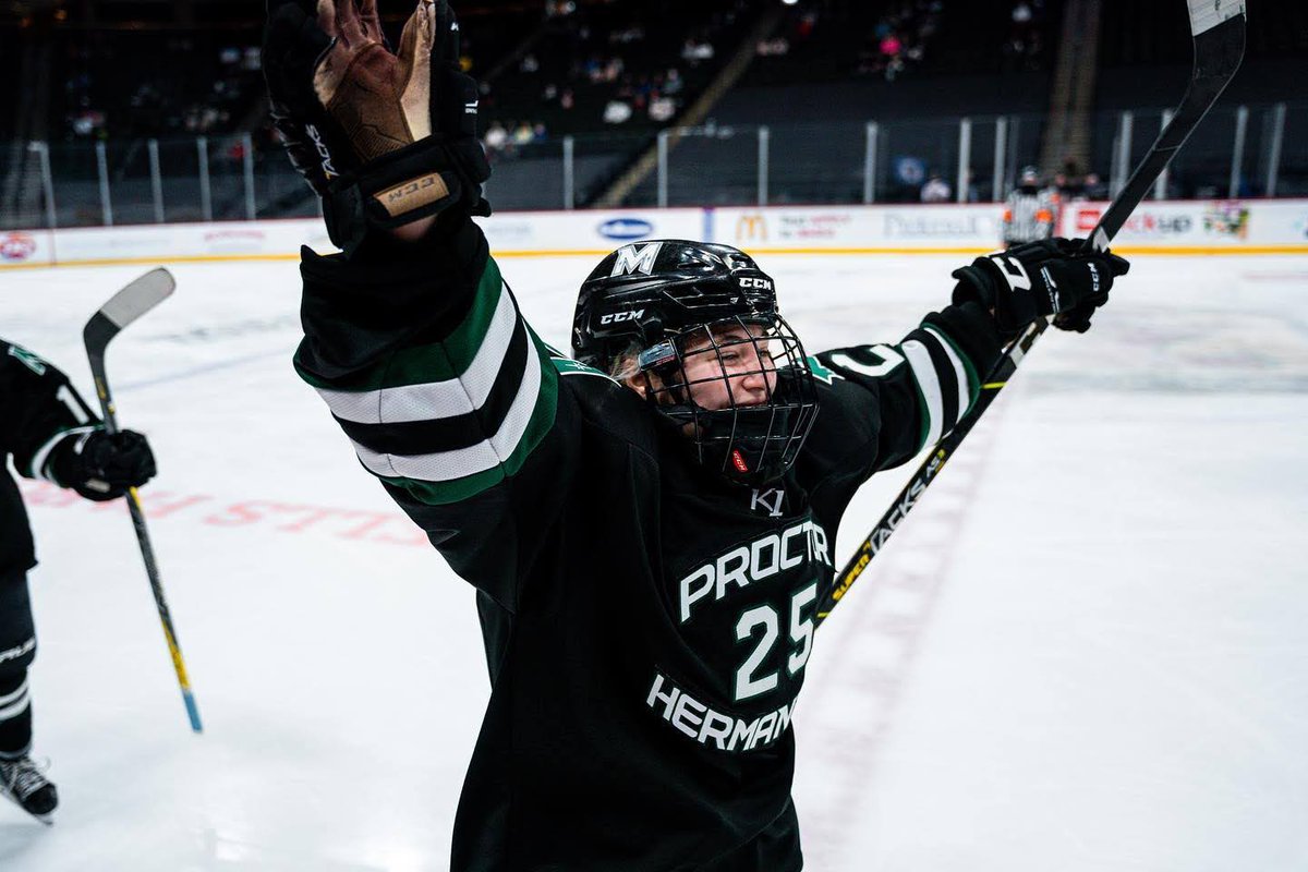 PHMirage's tweet photo. 🚨🚨 COMMITTED!! 🚨🚨

Our #27 Izy Fairchild committed to play D1 at Bemidji State University last week!! Congratulations, Izy!! We are so proud of you and cannot wait to watch you continue your career!! 🦫

Let’s go, Beavers!! 💚🤍

#GoBeavers #BeaverTerritory https://t.co/JjzYruhkKu
