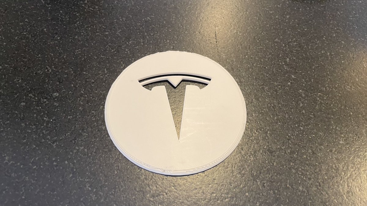 FerTech's tweet photo. #Coffeeart with #Tesla logo #Switzerland 🇨🇭 to celebrate international coffee day on October 1st 😃 #3DPrinting what do you think @elonmusk ? 😉 #TeslaRocks https://t.co/vEIK5LAIdl