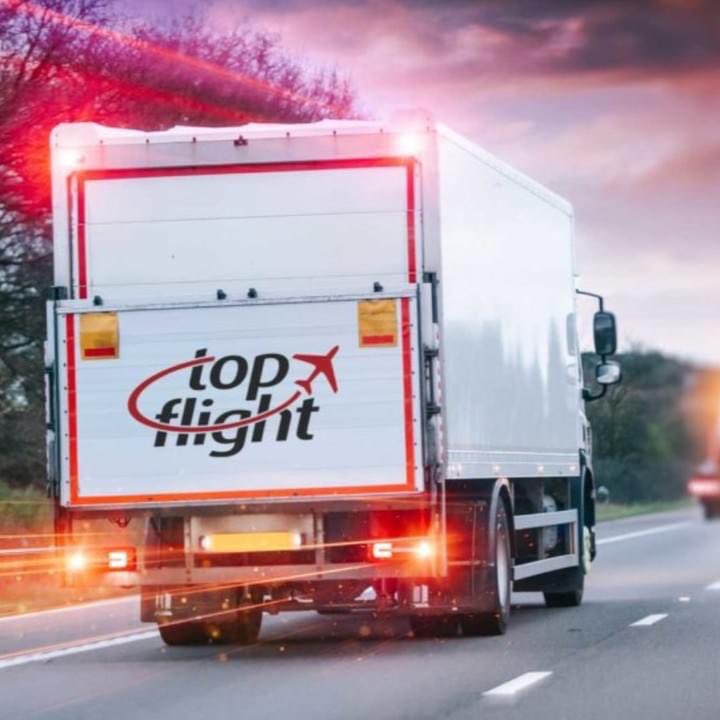 tfcouriers's tweet photo. Top Flight are specialist suppliers of courier services to businesses and the public sector 📦 

Established in the late 1980s, we offer a 30-year track record of experience and expertise. Our focus is on delivering exceptional service 🚚 https://t.co/EEe3UFNf7O