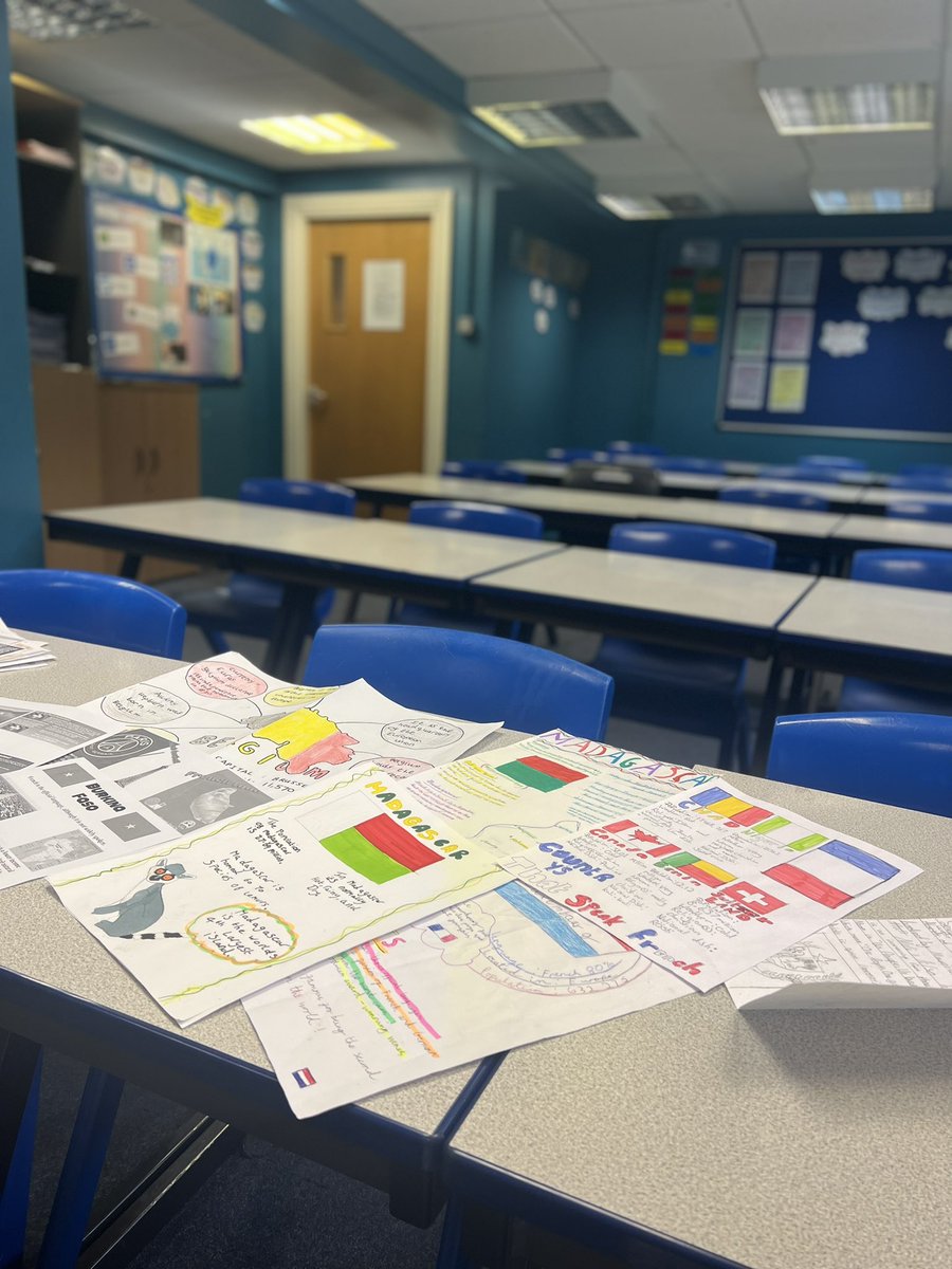 Bonjour! We’ve had a fantastic start to term talking about Foreign Languages in Wales and the wider world, including the many countries around the world that speak French. Beautiful posters from some Year 7s with excellent research!