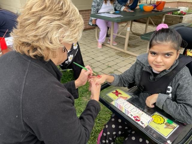 ESCofNJ's tweet photo. Piscataway Regional Day School held its Fall Festival last week! It included face painting, fall themed games and tons of fun. π #ESCNJ #PRDSNJ https://t.co/sy8rfJjF6K