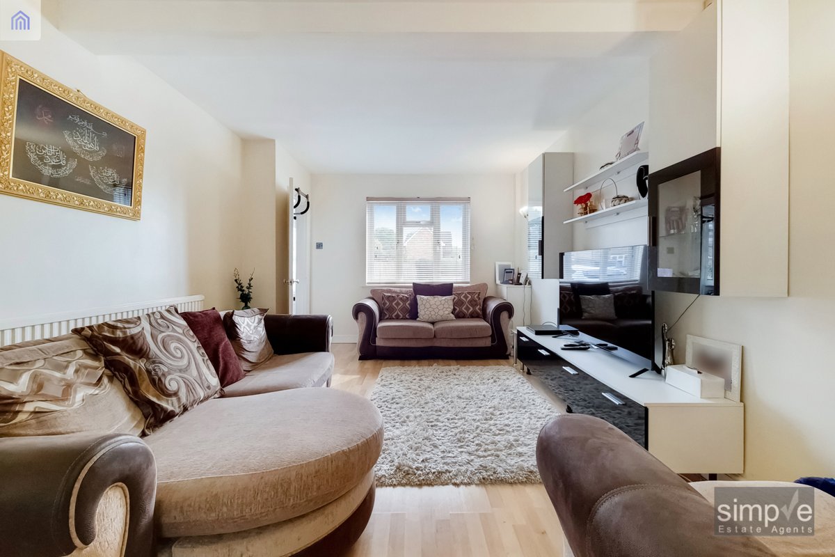 Simple Estate Agents tweet media