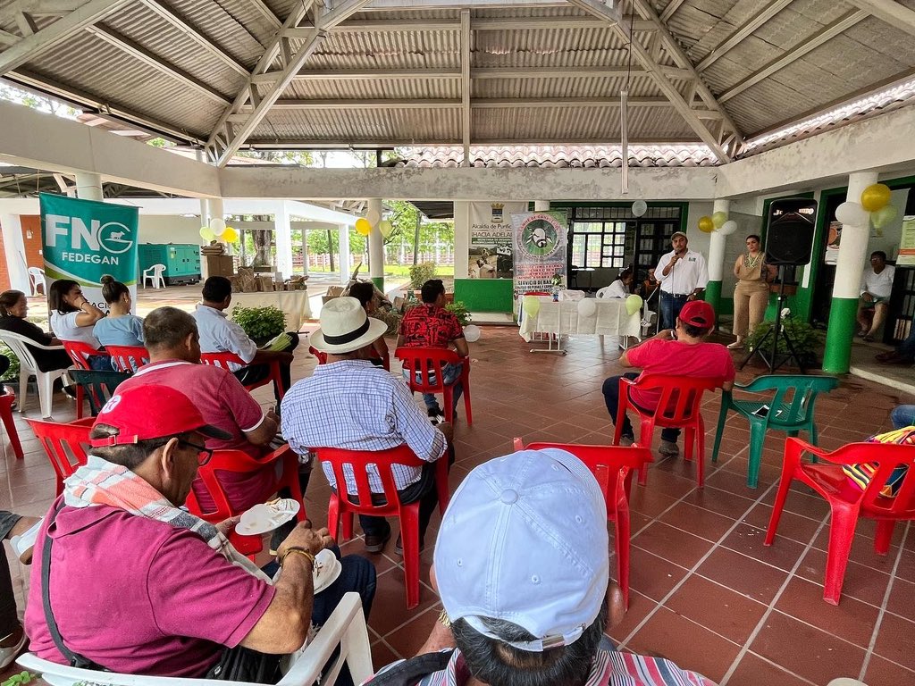 comitepuri's tweet image. En conmemoración a todos los Ganaderos del Municipio de Purificación y sur del Tolima, se llevó a cabo la celebración del día del ganadero, enmarcando la importante labor que realizan a diario y el importante lugar que ocupan en el desarrollo de la ganadería.