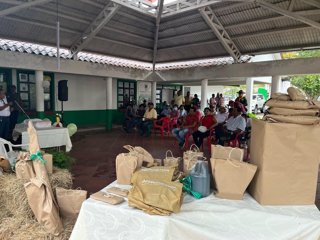 comitepuri's tweet image. En conmemoración a todos los Ganaderos del Municipio de Purificación y sur del Tolima, se llevó a cabo la celebración del día del ganadero, enmarcando la importante labor que realizan a diario y el importante lugar que ocupan en el desarrollo de la ganadería.