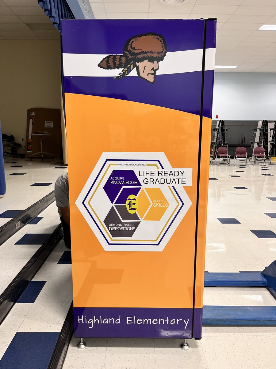 MissJWalters's tweet photo. We did it! It’s here! Highland’s very own Inchy the Bookworm Book Vending Machine! Thank you so much @EphrataAreaEF for providing this wonderful experience for our students that will last for years to come! @GoMounts @GlobalVending #BookwormMachine #mountaineermoment https://t.co/OInP6QrWI0