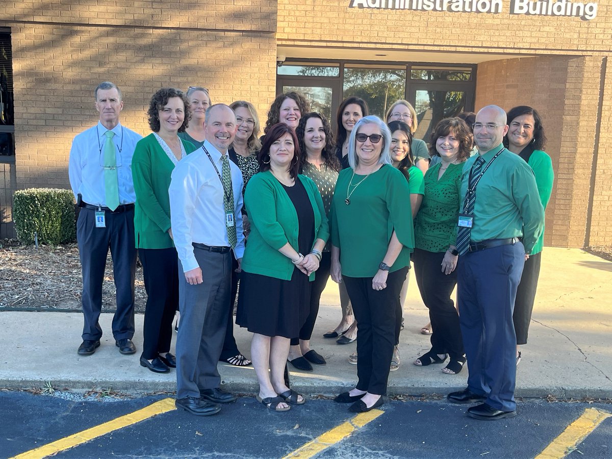 VBSDPointers's tweet photo. The VBSD Administration team has "gone green" to help #POINToutkindness &amp; kick off #NationalBullyingPreventionMonth! 💚 #PointerPride https://t.co/5by1tW4XkT
