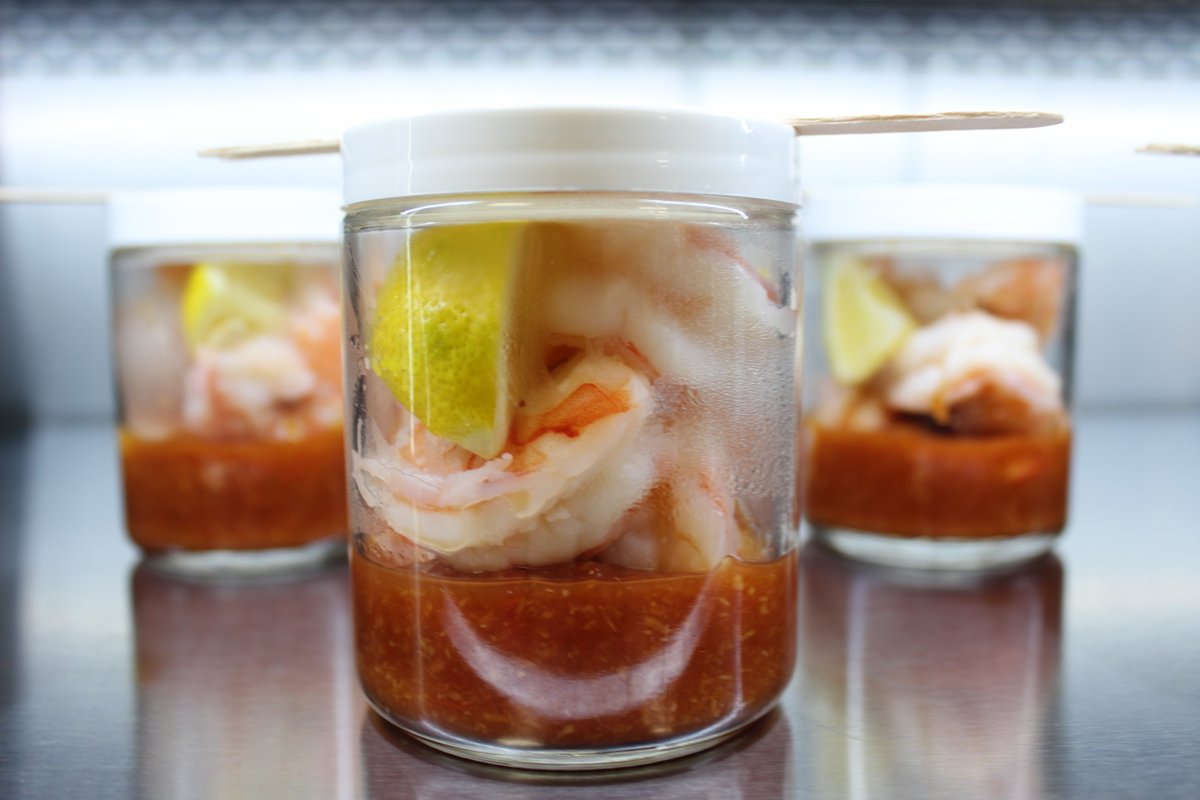 FlandersFish's tweet image. It's #ShrimpInAJar! There's no reason snacking can't be healthy. It's the freshest, tastiest, quickest grab + go snack. Stop by for yours and the other meals to go. #fresh #gourmettogo #gourmettogoct #seriouseats #ctrestaurantassociation #cteatsout #bestshrimpct