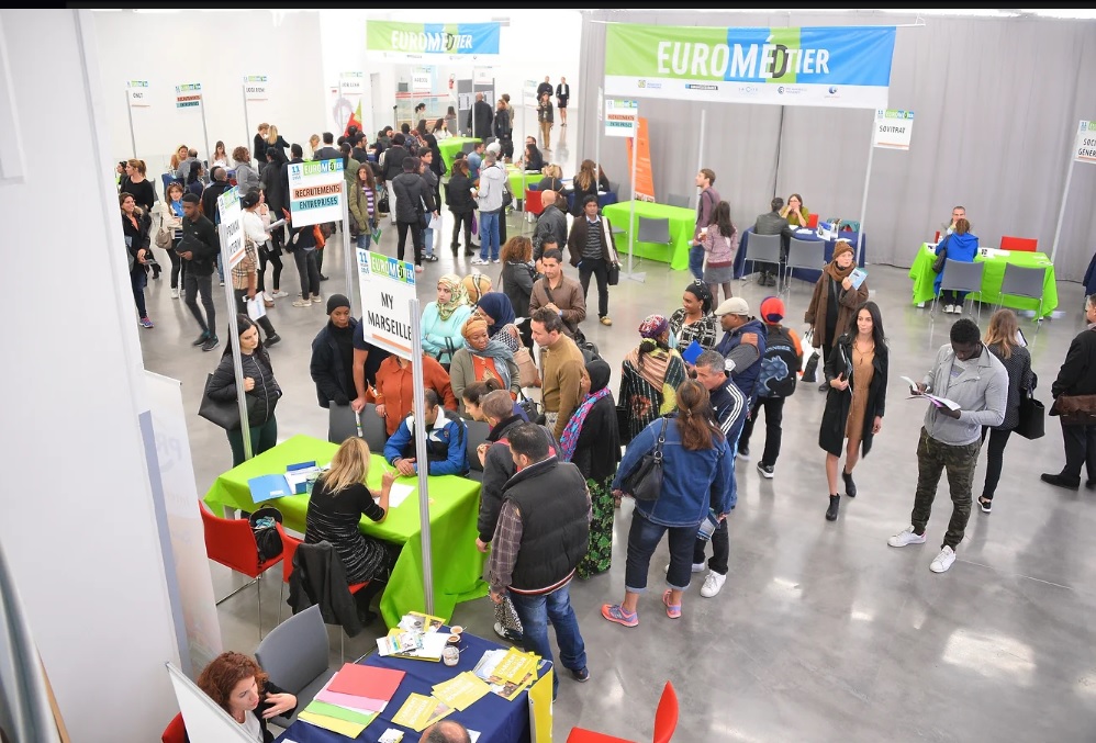 [Rebondir] 12h06 et 17h56 sur @bleuprovence 

15e édition du Salon <a href="/euromedtier/">Euromedtier</a> forum de l’emploi au <a href="/WTCMarseille/">WorldTradeCenter MRS</a> mardi 4 octobre de 10h-17h
Des opportunités d’emplois sur le périmètre du quartier <a href="/Euromed_MRS/">Euroméditerranée</a> et même au-delà à #Marseille <a href="/departement13/">Département des Bouches-du-Rhône</a> 

francebleu.fr/emissions/la-m…