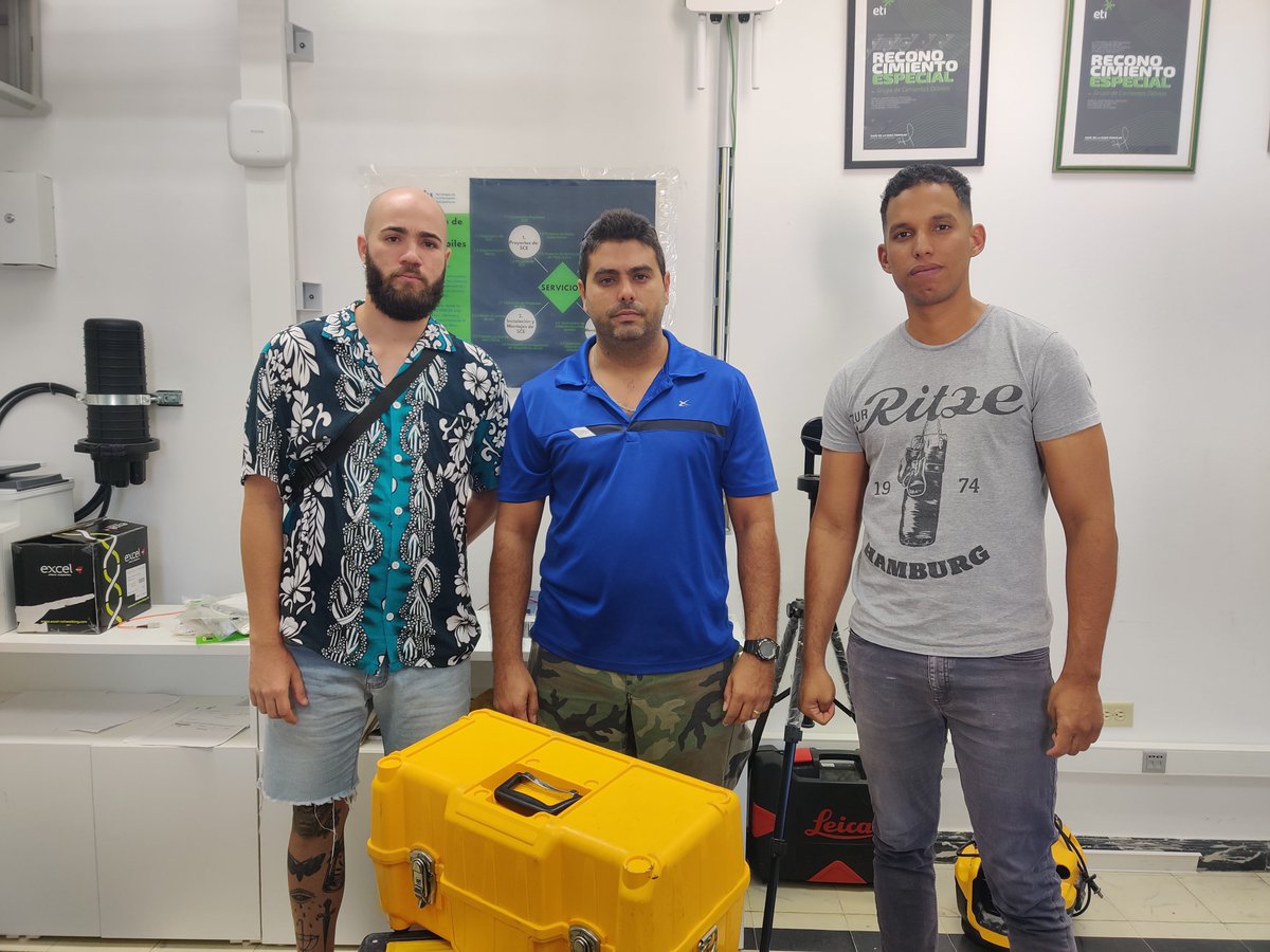 etibiocubafarm1's tweet photo. 🧰En preparativos etianos que parten hacia la provincia de Pinar del Río para apoyar en las labores de recuperación de los servicios de telecomunicaciones afectados por el paso del huracán Ian.

Una de las acciones previstas para aportar en la solución de la difícil situación. https://t.co/RpQRKaO6yh