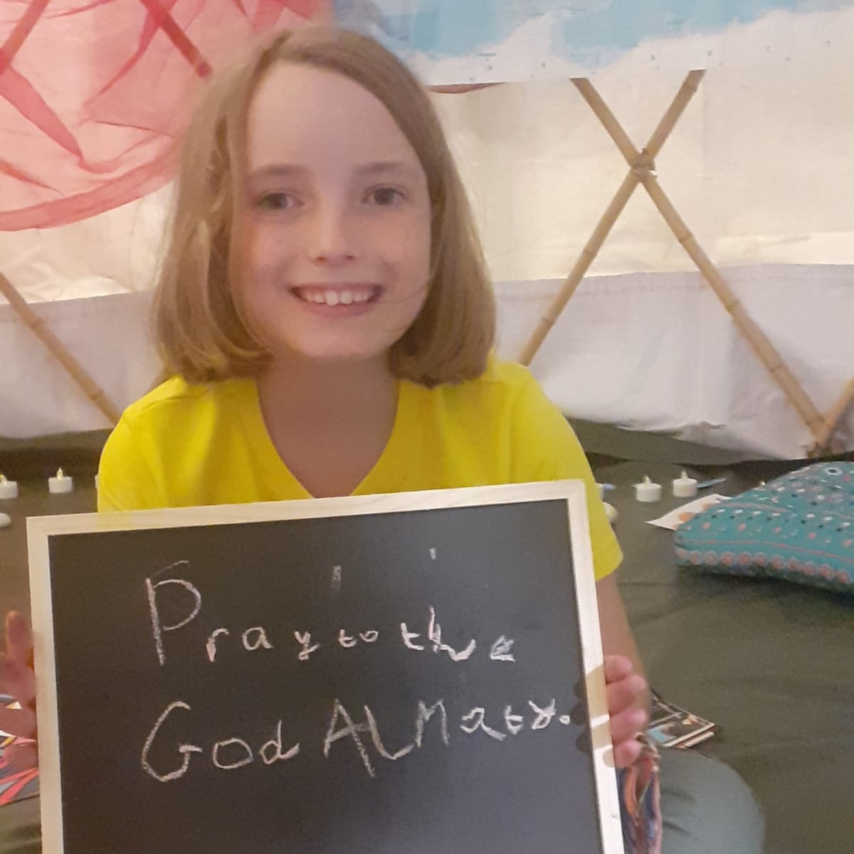 AmazingARY3's tweet photo. At 3generate I picked prayer out of the 12 ways of living the Methodist way of life because I love chatting to God and I know he ALWAYS listens.
@childrenyouth @3GenReps @YouthPresident 
#3gen22 #methodistwayoflife #methodistchildrenandyouth https://t.co/lP16mBQmkJ