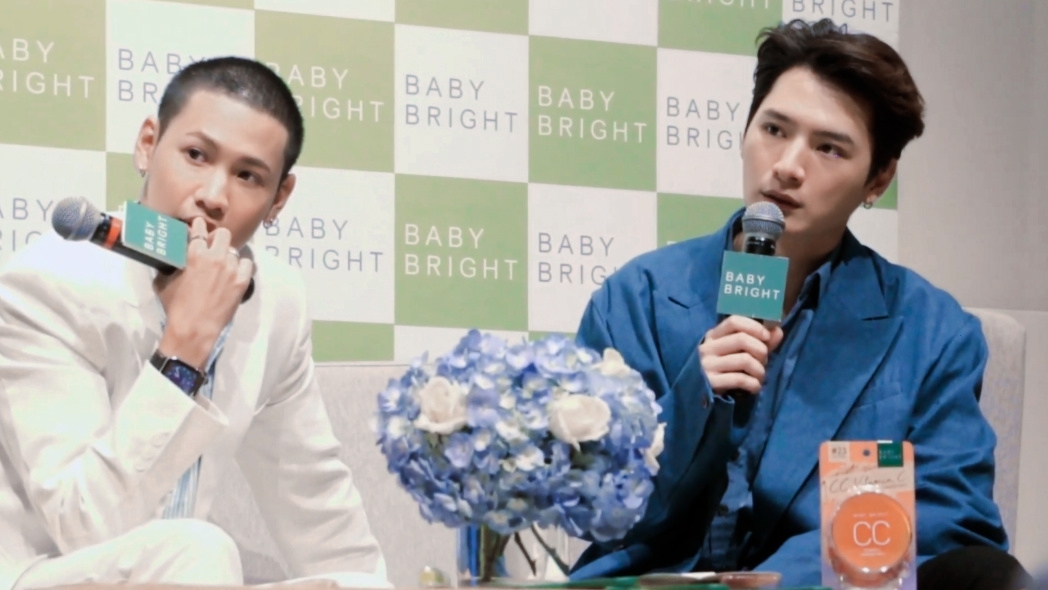 GEARFanSub's tweet image. [CHN/ENG Sub] 20211120 l คริส - สิงโต l Krist &amp;amp; Singto Baby Bright นัดChillฟีลFriends

facebook.com/gearfansub/vid…

Video Owner: celebritism

#ทีมพีรญา #คริสสิงโต
#KristPerawat #SingtoPrachaya