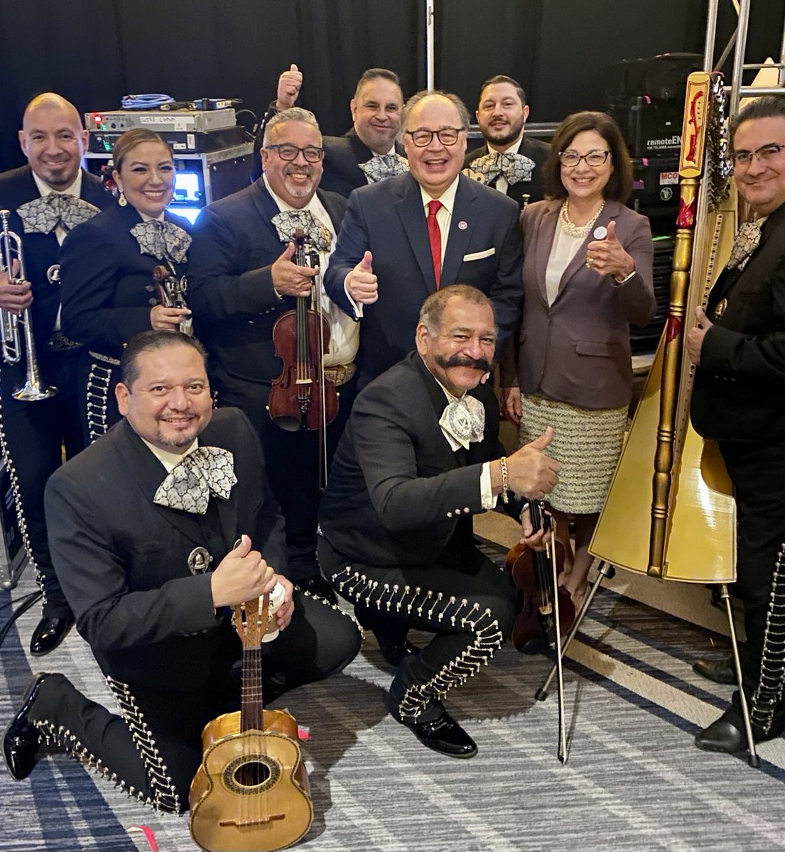 So excited to kick off ⁦<a href="/USHCC/">USHCC</a>⁩ Phoenix 2022 conference with Grammy award winning Mariachi Campañas of America.#ushccphoenix2022