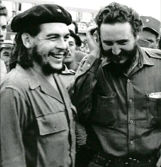 ZenaidaG2021's tweet photo. #Cuba 🇨🇺 El 3/10/1965 ¡Día memorable!  #FidelPorSiempre anunció la integración del Primer Comité @PartidoPCC y que a partir de ese momento se llamaría #PCC, se fundó  el Periódico @Granma_Digita y se leyó la carta de despedida del Ché. #CubaEsAmor #TodosJuntos #FuerzaCuba  🇨🇺 https://t.co/5uU4I943C2