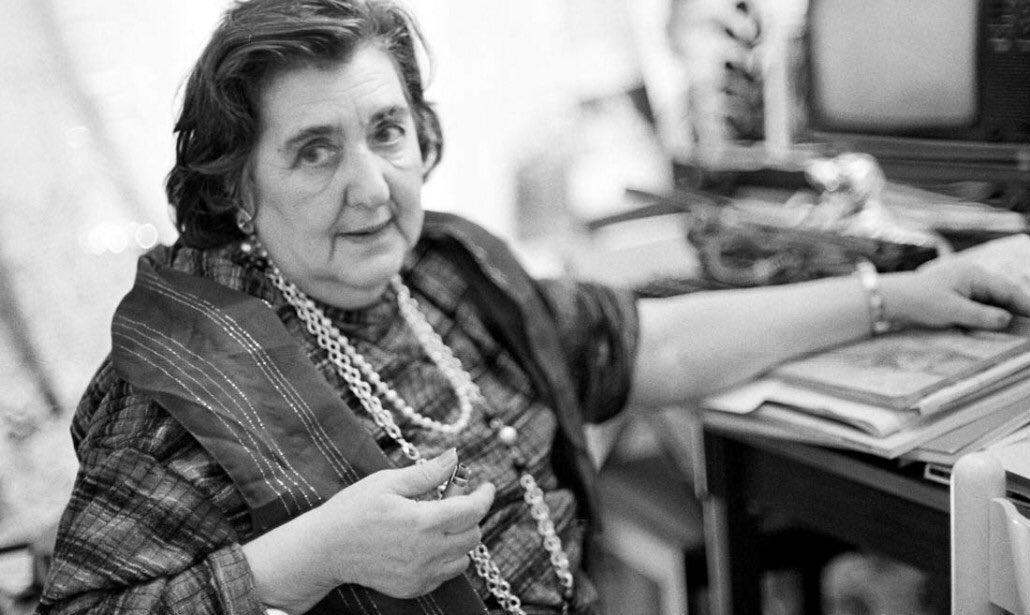 Poesiaitalia's tweet photo. “Dovrei chiedere scusa a me stessa per aver creduto sempre di non essere mai abbastanza.”
Alda Merini https://t.co/gBhNxyW0Ru