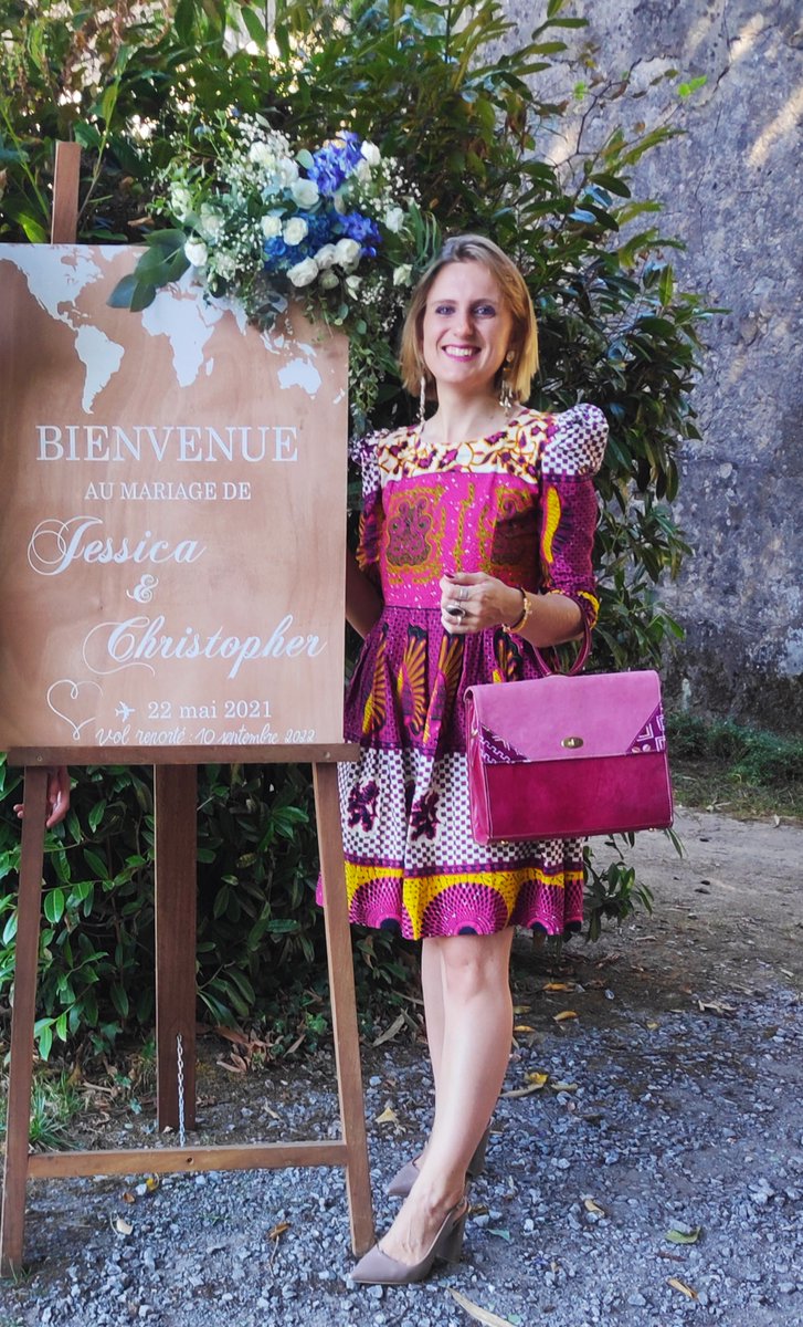 Devinez qui avais la tenue la plus colorée du mariage ? 💛❤️🧡
De la tête aux bagues, en passant par le sac : made in 🇳🇪😍