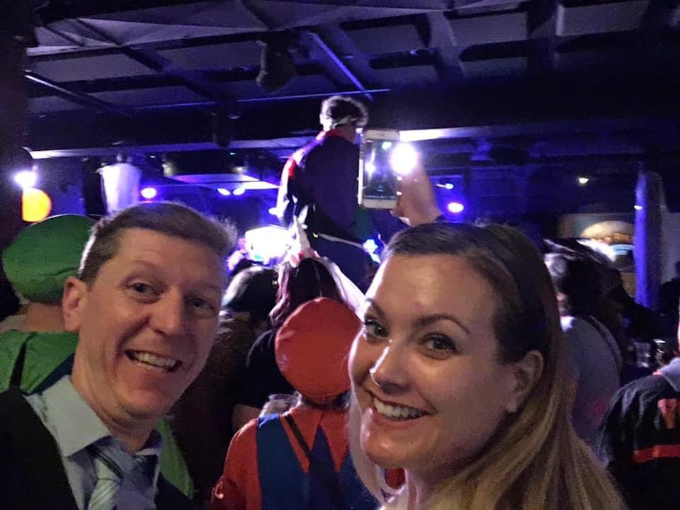 Chads_solepatch's tweet photo. Remember that one time when Max from the @arkellsmusic was doing the Motown Review on top of a bar in Banff!! I sure do @X929 https://t.co/bRvtyYSECH