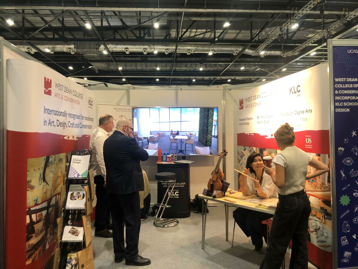 What a fantastic day at the <a href="/ucas_online/">UCAS</a> Create Your Future exhibition with <a href="/KLCSchool/">KLC School of Design</a>, @ExCeLLondon!

Great to meet prospective students in person, discussing opportunities for creative study with us in 2023.

Roll on tomorrow for day 2! 🙌 

#CreateYourFuture #CreativeStudy