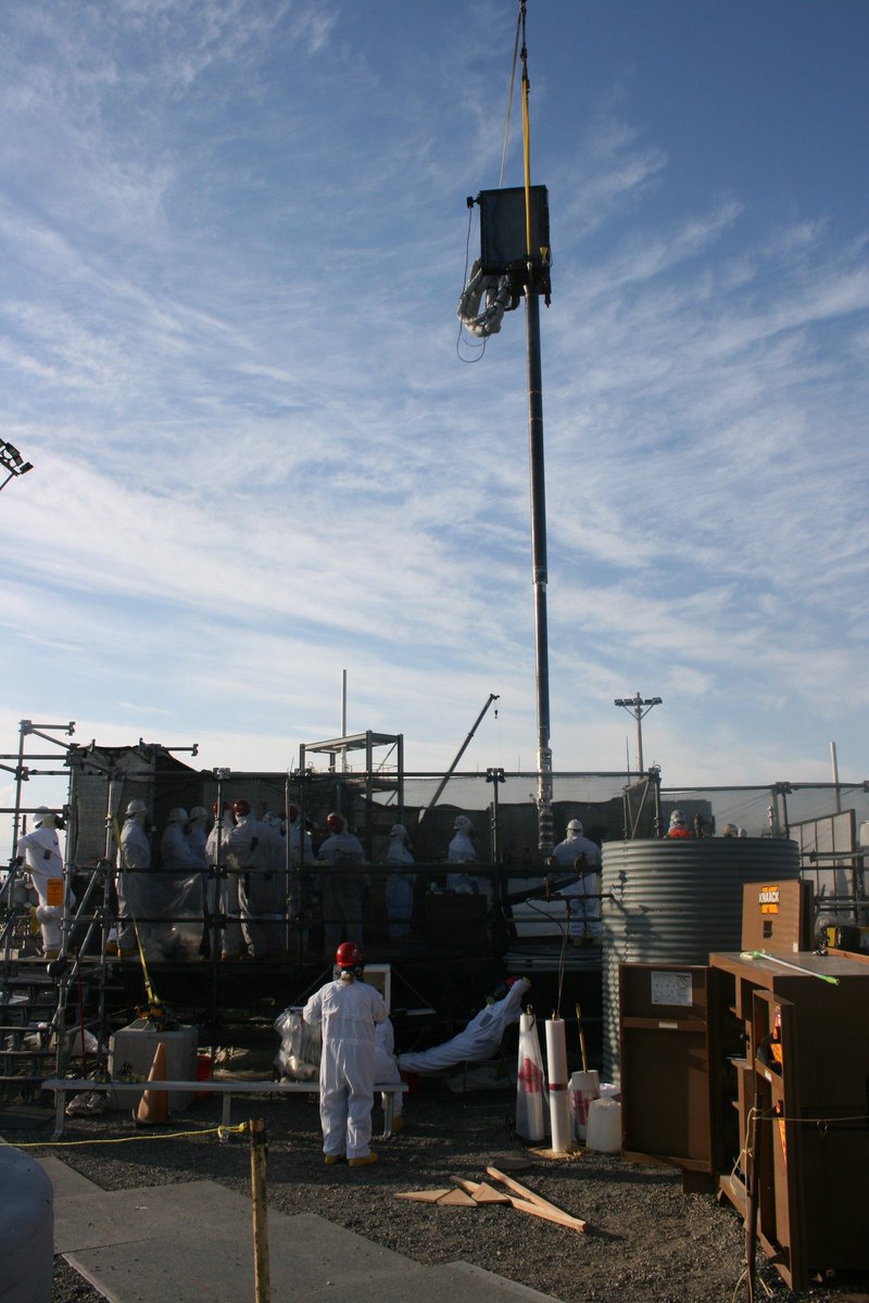 EMcleanup's tweet photo. A pump has been installed in Tank AX-101 to empty about 320,000 gallons of salt-based waste and sludge into a double-shell tank for continued safe storage at the @HanfordSite. It is the fourth and final single-shell tank in AX-Farm to be emptied. #MeetAMachine https://t.co/fjkpGgOFG1