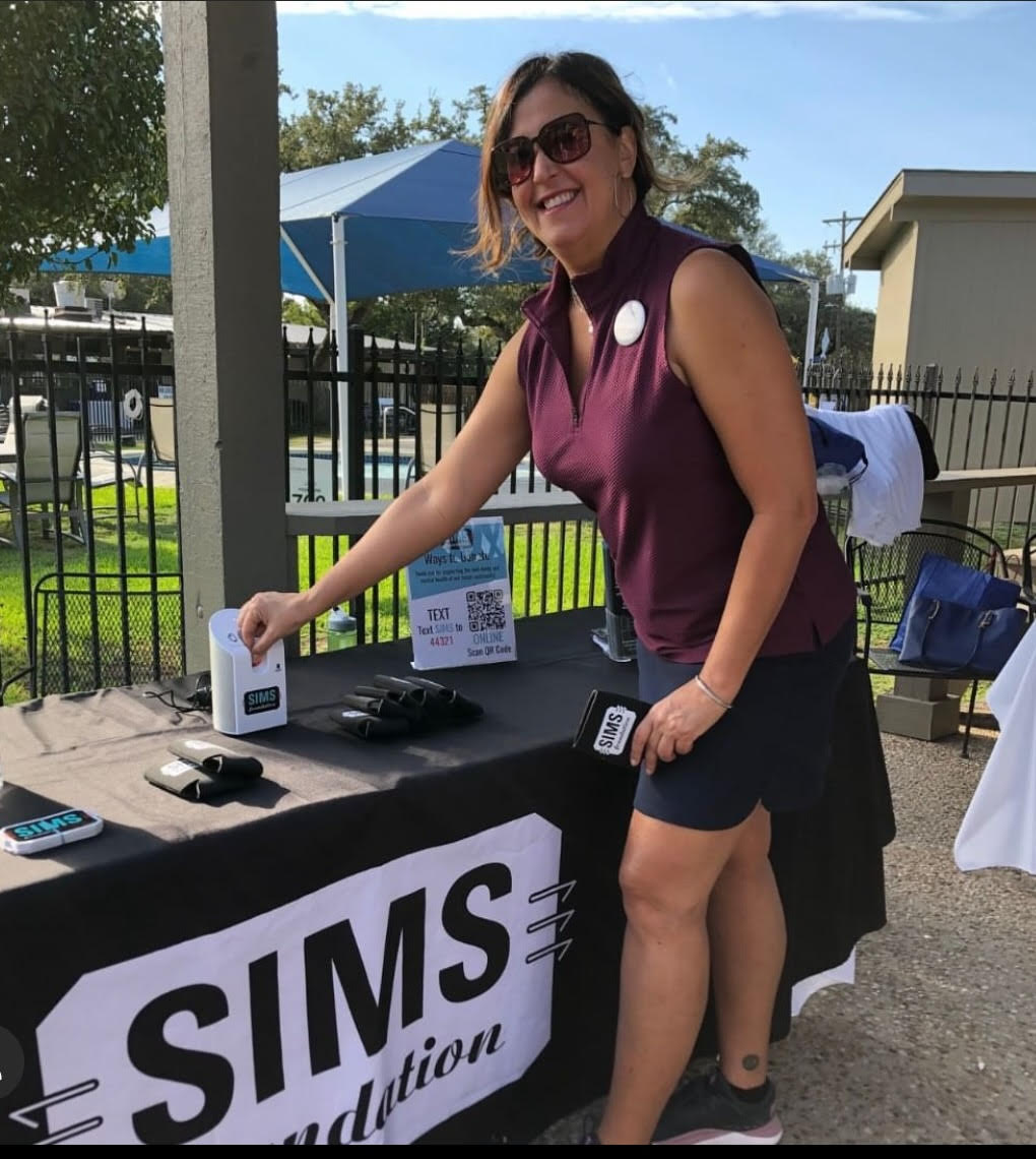 dipjar's tweet photo. @SIMSfoundation  was out and about this past weekend at Balcones Country Club supporting emotional wellness for the music community in Austin, TX. Keep up the amazing work!

#nonprofit #giveback https://t.co/nTlC8D7vzD