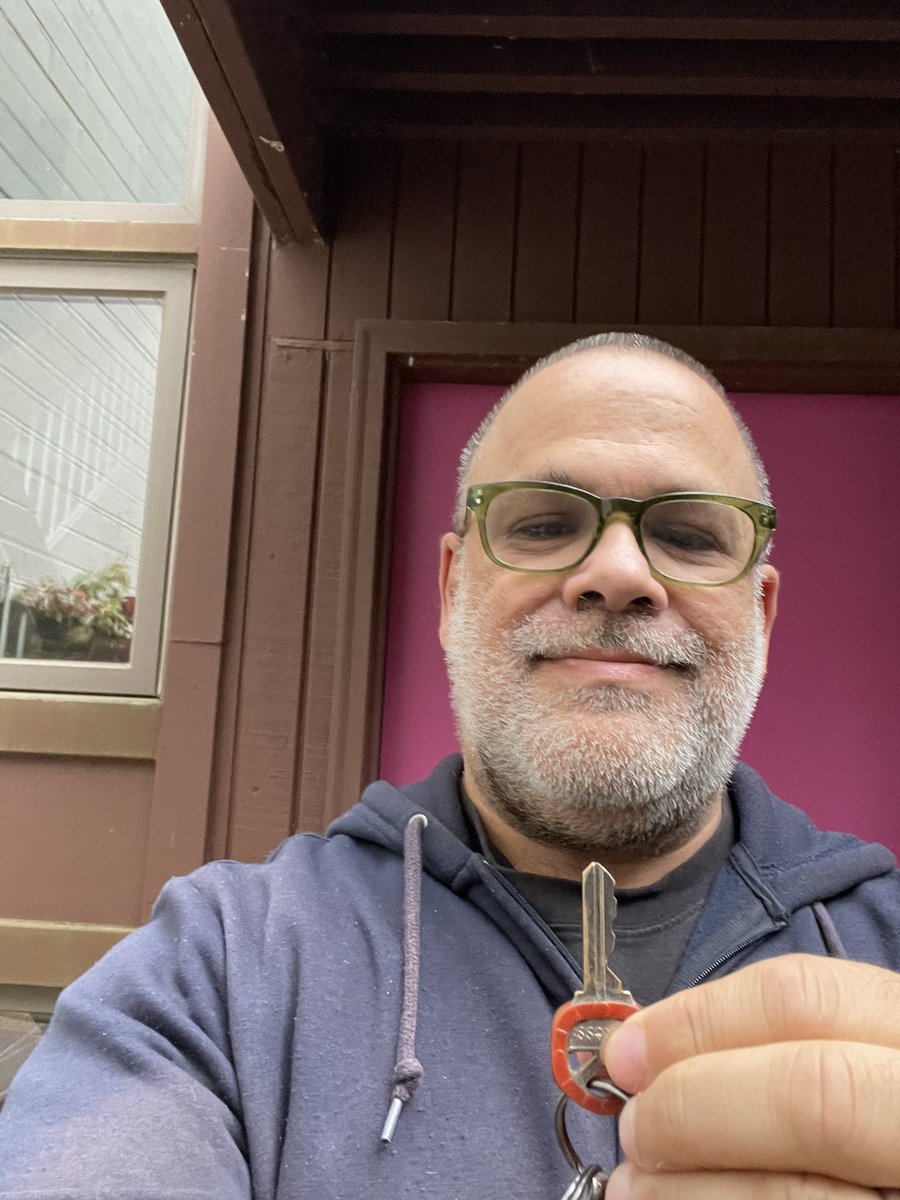 My home and my neighborhood is a refuge. 

What does “welcome” feel like to you?

Join the
#welcomeme #fairhousingmatters challenge to end housing discrimination once and for all. We shouldn’t have to do this, but we do.

Challenge info at: NCRC.org/welcomeme