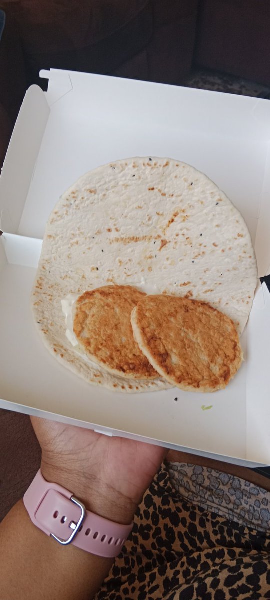 tisha_emily's tweet photo. @McDonalds_SA  haibo like what is this at sky city ... Bought a foldover and this is what I received no lettuce or tomatos yooooo...... https://t.co/KbJUnxfjjw