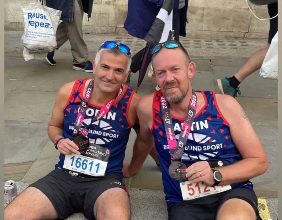 A huge congratulations to Start.biz's own <a href="/corinelliott/">Corin Elliott</a>  for completing the London Marathon on Sunday and raising over £1500 for British Blind Sport 👏

Corin is still accepting donations 👇
justgiving.com/fundraising/Co…