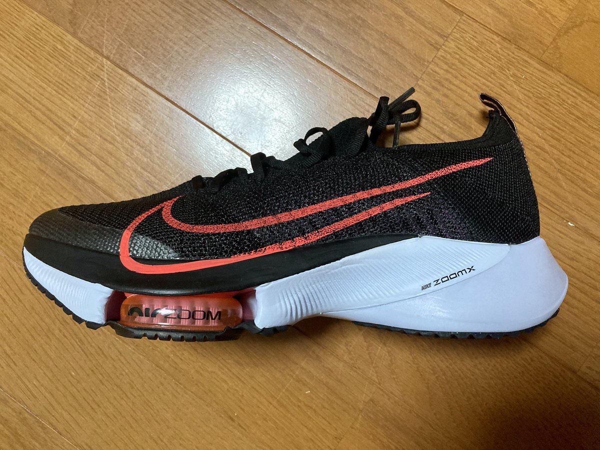 M0RI0KA's tweet photo. いわて盛岡シティマラソンまで、あと３週間！
ここにきて、NEWシューズを購入してしまった…
ネクスト%フライニットで、本番勝負します😎

…にしても、ズームXの存在感よw

#いわて盛岡シティマラソン https://t.co/swmDdrtnxH
