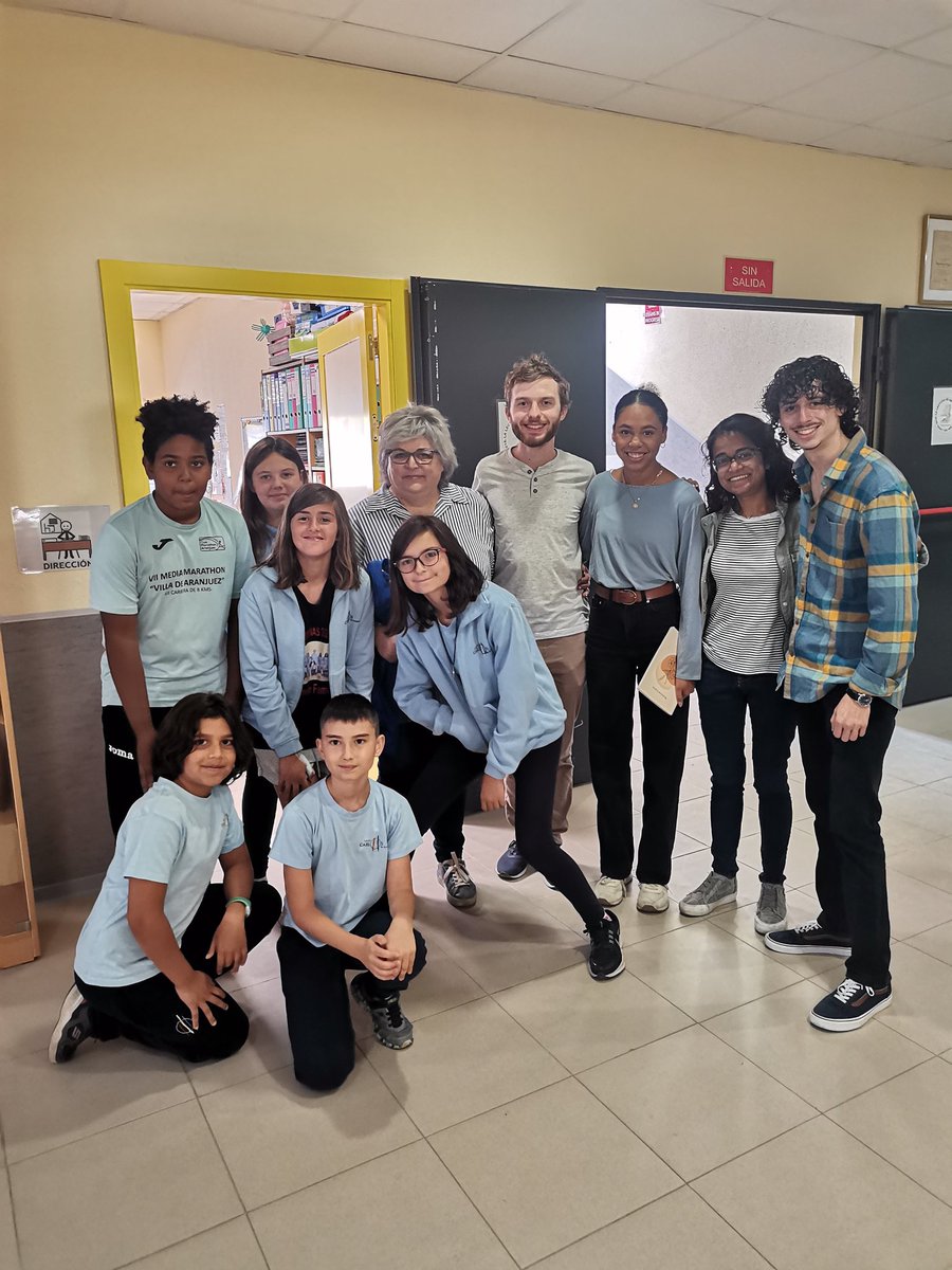 Carl0sTercer0's tweet image. #WelcomeToCarlosIII los delegados/as de 6°Primaria han sido los encargados de recibir a los #Assistants y enseñarles nuestros #Colegio. #JuntosAprendemos #JuntosDisfrutamos #WeAreJustCarlosIII #ConvivenciaEscolar #ComunidadEducativa #TogetherWeCan.