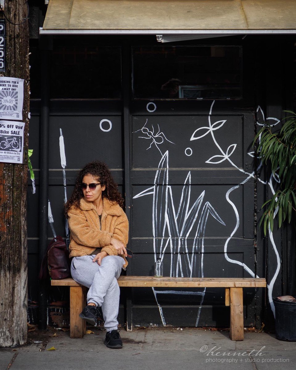 People @kensingtonjazz on Saturday in the big city. I would have liked to go both days, but such is life. To be continued… #Toronto #people #photo #torontoneighbourhoods #kensingtonmarket #festival